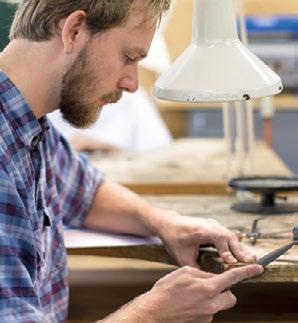 Årsstudium; Folkekunst: tre metall eller tekstil, 60 stp Bachelorstudium; Folkekunst: tre metall eller tekstil, 180 stp Mastergrad;