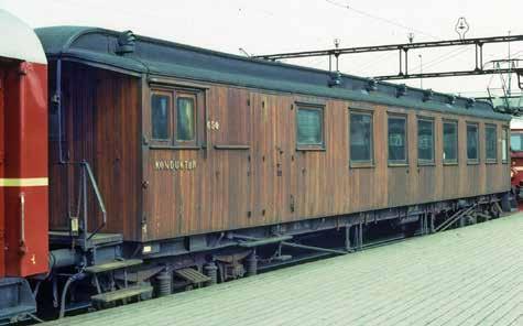BFo2b 650 i tog på Oslo V i 1979. Foto: Thor Bjerke Under sidegangen. Vognen har i likhet med CFo2c 213 blå seter i kupeene. Foto: Morten Tranøy CFo2b (1936) BFo2b (1956) nr.