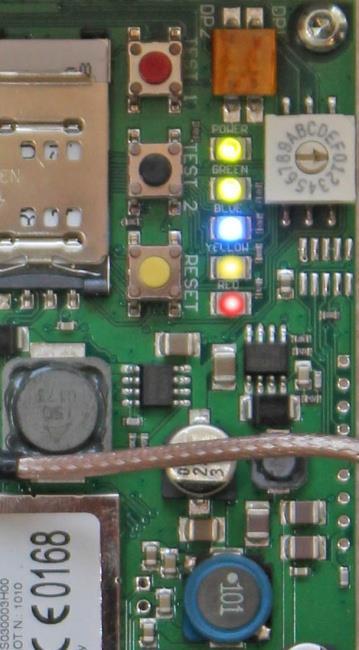 5.7 LED indikatorer 5.7.1 Indikatorer på hovedkortet LED indikatorene kan vise forskjellige signaler avhengig av posisjonene til DIP bryter DP1 og DP2 som er plassert ved siden av posisjonsbryteren.