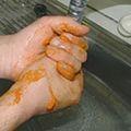 Skånsom såpe som kan brukes på toalett, kantiner i dusjen osv.