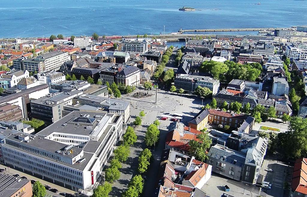 Torvet er byens viktigste byrom, og ligger midt i Trondheim sentrum.
