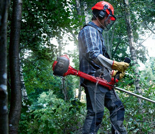 FOR DEG SOM HAR KRAFTEN I HENDENE Ryddesager for de som ønsker et åpent landskap. Med riktig utstyr kan du gjøre det meste ut av arbeidsdagen, og fremdeles ha krefter igjen når dagen er slutt.