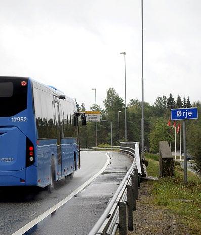 EN ENKLERE HVERDAG FOR FOLK FLEST Marker Fremskrittsparti KOMMUNEVALGET 2015 JA til bedre kollektiv-tilbud Marker FrP mener at dagens kollektiv-tilbud i Marker er altfor dårlig.