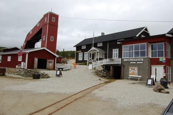 Dag 3, torsdag 28. juni Røros og omegn Det jobbes med planlegging i samarbeid med Røros kommune, turistkontoret og hotellet om en parade og utstilling av bilene i Røros sentrum.