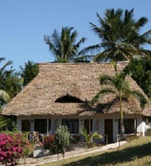 BOMANI beach BUNGALOWS - HVOR MENNESKER OG KULTURER MØTES - Det beste utgangspunkt for et nært møte med land og