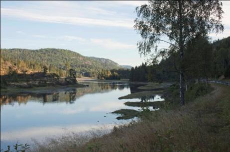 Underregionen er den største i regionen og strekker seg fra Marnadal i vest til Grenland i øst. Landskapsområdet utgjør en liten del av det sørlige midtre partiet av underregionen.