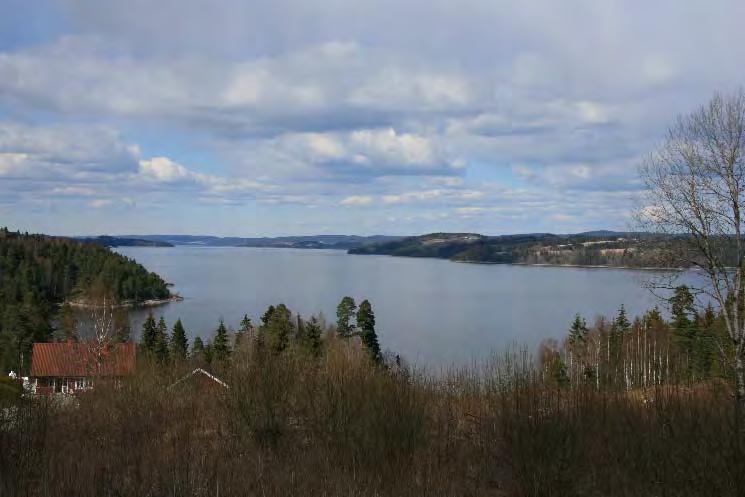 Hurdalsjøen Hurdalsjøen hadde lavere enn normal magasinfylling ved inngangen til 2016. Magasinet ble tømt utover vinteren, og oppfylling startet omtrent to uker tidligere enn normalt.