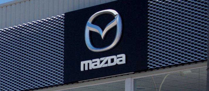 V Å R E F O R P L I K T E L S E R O V E R F O R D E G O G D I N M A Z D A MY MAZDA APP Hold smarttelefonen eller nettbrettet over QR-koden for å laste ned My Mazda-appen.