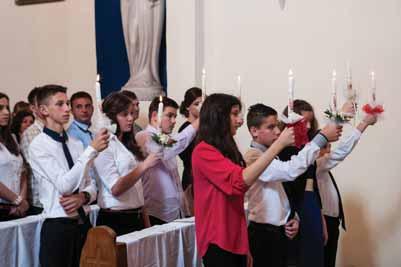 U istočnim Crkvama to posvećenje je pridržano patrijarhu: Sirsko-antiohijska liturgija sadrži slijedeću epiklezu posvete svete krizme (mira):