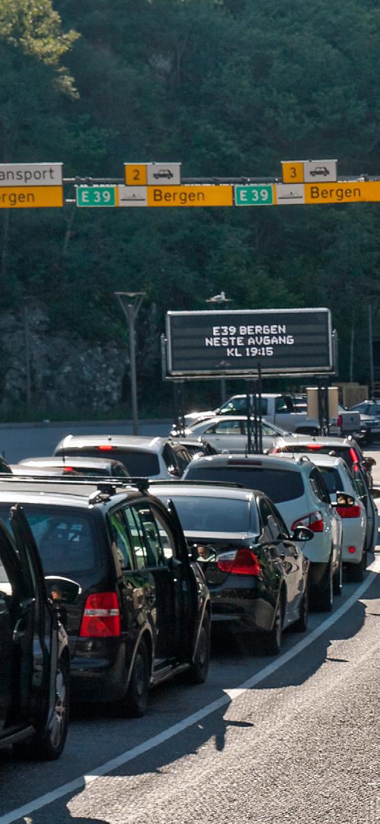 Låg arbeidsplassdekning finn vi altså i tett integrerte kommunar, og som skuldast høg utpendling kombinert med låg innpendling, mens vi finn høg arbeidsplassdekning i kommunar som både ligg veldig