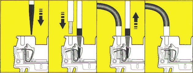 Installasjon 14.4.2 Plinter Bak panelet er det plinter for følere, radiatorpumper, osv.