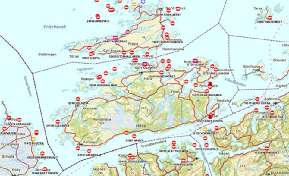 Kystnære lokaliteter mer eksponert (Enda) mer utsatt arbeidsmiljø Lavere tilgjengelighet anlegg o Kan ikke legge til merda o Bølger slår over gangbane o Klemfare mellom båt og ringer www.