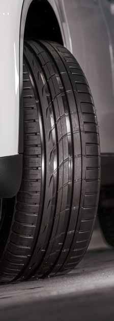 Nokian Hakka Black SUV 65 T428932 235/65 R 17 108 V XL C A 2 70 2 561,- 60 T429007 235/60 R 18 107 W XL C A 2 70 2 825,- T429008 255/60 R 18 112 V XL C A 2 71 2 825,- T429427 275/60 R 20 115 V B B 2