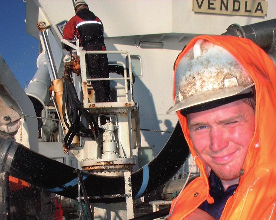 Ingmund Birkeland, fi skar om bord i Vendla.