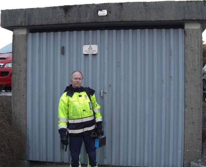 MAGNETFELTMÅLINGER REN er i full gang med å måle magnetiske feltverdier fra kabelfordelingsskap og nettstasjoner.