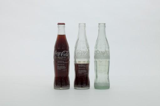 Cildo Meireles: Instertion Coca Cola