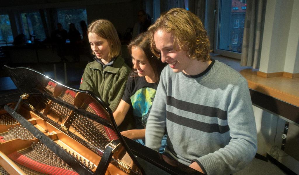 lærernes kvalifikasjoner Klassisk Rytmisk - Storband universitets-/