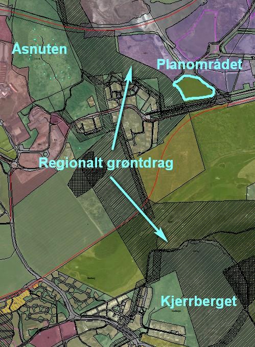 Figur 4: Utsnitt fra kommuneplanen som viser friområder og regionalt grøntdrag (svart skravur) ved planområdet. 1.5.