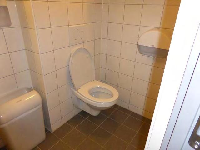 01 Typisk toalett for barna med
