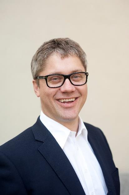 Presentasjon av kandidater til nytt sentralstyre 2018-2021 Lederkandidat: Martin Enstad (42) Leder i Presteforeningen, permisjon fra stillingen som sokneprest i Skedsmo (Borg) Cand.theol.