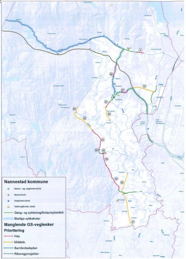 Fra rapporten «Trygging av skoleveger i Akershus» har vi hentet ut følgende kart som viser prioriterte skoleveglenker i Nannestad, og som samtidig gir en oversikt