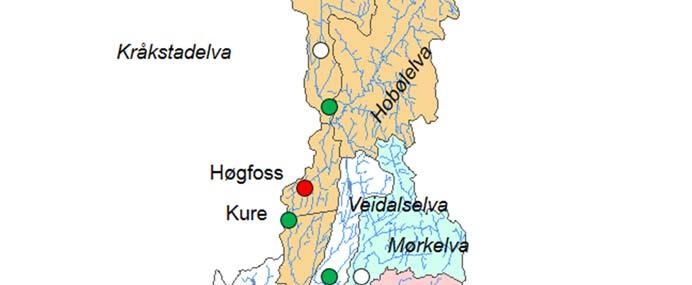 Stasjonen i Svinna oppstrøms Sæbyvannet ligger ovenfor renseanlegget. I nedbørfeltet til vestre Vansjø og Mosseelva blir det tatt ut vannprøver i seks bekker (se detaljkart i figur 2.4).