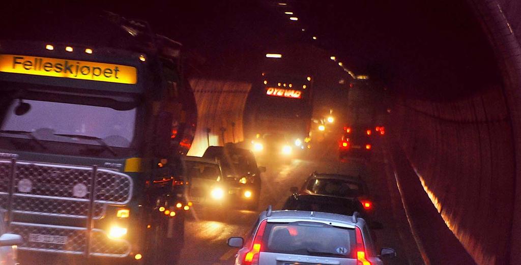 Væretunnelen har, som de andre tunnene på strekningen møtende trafikk og et trangt tverrsnitt Foto av Statens vegvesen.