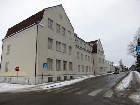 år 2005, ellers løpende SUM BTA m 2 Ca 1900 Konstruksjonsoppbygning Sokkel av stein Skolebygning bestående av betong og mur Takoverflate av takstein Miljøkartlegging utført dato: Miljøkartlegging