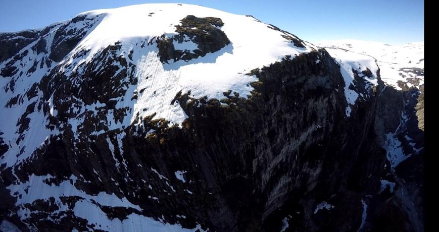 Søknaden vert vurdert etter: Forskrift om vern av Nærøyfjorden landskapsvernområde av 08.11.2002 Naturmangfaldlova av 19.06.