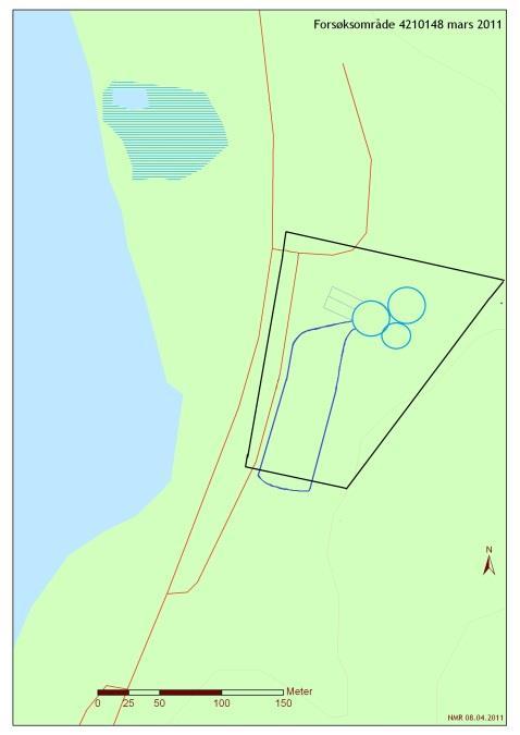 Svarte kryss angir hvor observatøren befant seg ved registrering av atferd og avstand til NoFencegrensa.