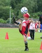 - Vel møtt til Tine Fotballskole! Også i år er det klart for TINE-fotballskole i Odda.