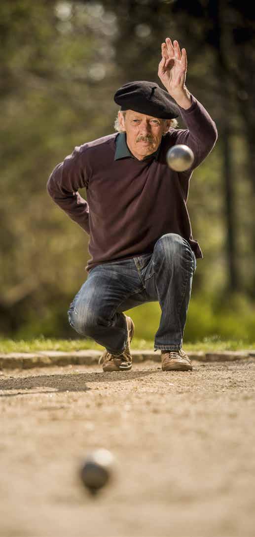 1 VÅRE FOTOTIPS 1/2000 sekund F2.8 ISO 320 200 mm For å fortelle historien om spillet petanque bør du først se at spillet utvikler seg litt.