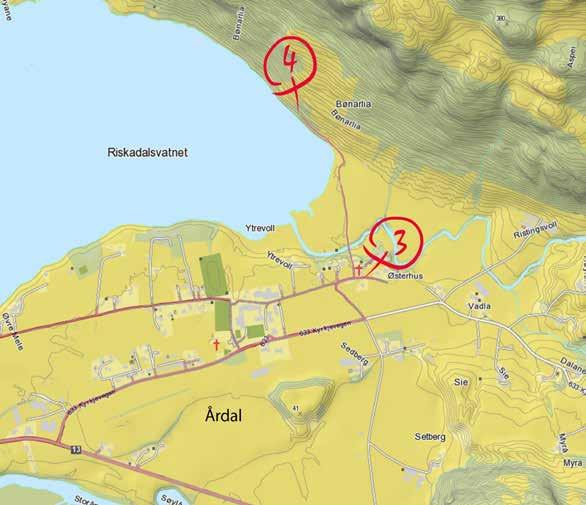 Riskedal Skatt nr 3 Skatt 4 Skatt nr 5 Skatt nr 6 Dette er den første av fire skattar i Årdal. Ta deg nå fram til ein mest 400 år gamal raudmala bygning. Studer kartet.