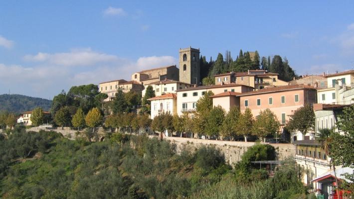 Lucca (77.9 km) Dette stedet egner seg utmerket for en fin dagstur. Lucca er omringet av en stor bymur fra 1600-tallet.