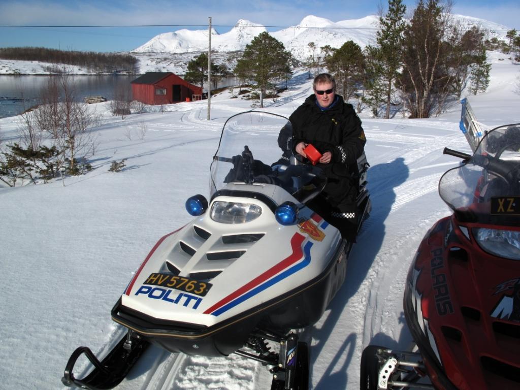 Motorferdselsoppsyn med politiet. Foto: Geir Håkon Olsen SNO-Bodø Det er ikke avdekket noen brudd på verneforskriften fra publikum sin side.