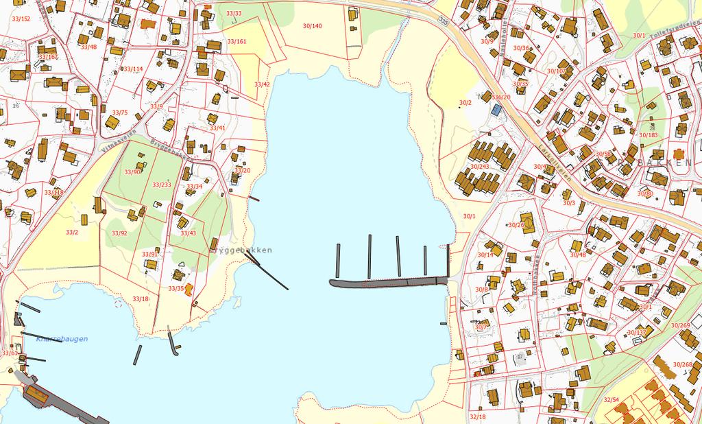 14. Utløpsfredning, Støtvikbekken. Innenfor en rett linje fra merke på vestsiden av Rørvikbukta ca.