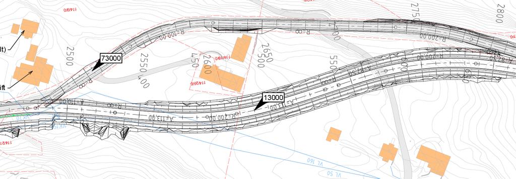 Alternativ 2 Alternativ 2 viser vegen delvis gjennom og så på oppsida av gardstunet ved PEL2450 til PEL2850. Observasjonar i felt Alle PEL nummer er relatert til teikningar D-300-313.