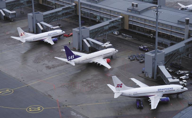 Selv om de to flyselskapene hver for seg hadde alle nødvendige godkjennelser før sammenslåingen, var det nødvendig å behandle SAS Braathens som et helt nytt flyselskap.