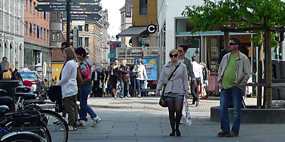 DEL 2 FAGLIG GRUNNLAG Gåkultur I det moderne samfunnet skal vi komme fort fram. Motorisert transport gjør dette mulig og vår aksjonsradius har økt betraktelig.