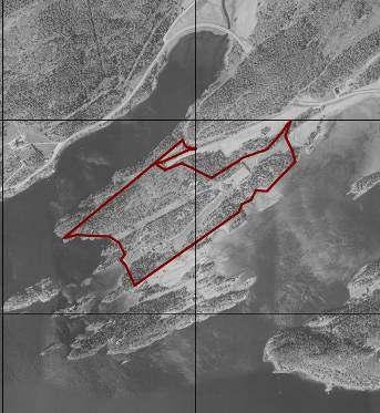 ssikkerhet Området ligger på en odde i kupert helling mot Leangsfjorden i sørøst og Åsenfjorden mot sør. Er godt eksponert mot sjøsiden. Høydedraget Tysknebben bør holdes fri for bebyggelse.