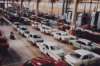 gadā tika atklāta Toyota dzinēju rūpnīca Dīsaidā (Deeside), Dienvidvelsā, kur izgatavo 1,6 un 1,8 litru VVT-i dzinējus un hibrīddzinējus. 1992.