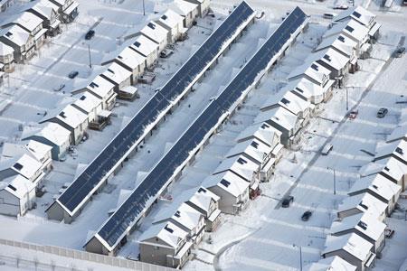 Eksempel på stort anlegg i drift. Drake Landing Solar Community, Alberta, Canada 52 boliger á 150m 2 800 solfangere á 2.