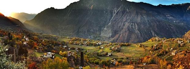 Go West Go Wild - et annerledes Kina - Denne turen gir et innblikk i stormakten på en ansvarlig og fin måte. Turen tar oss med til det ville og vakre fjellområdet i Vest- Sichuan.