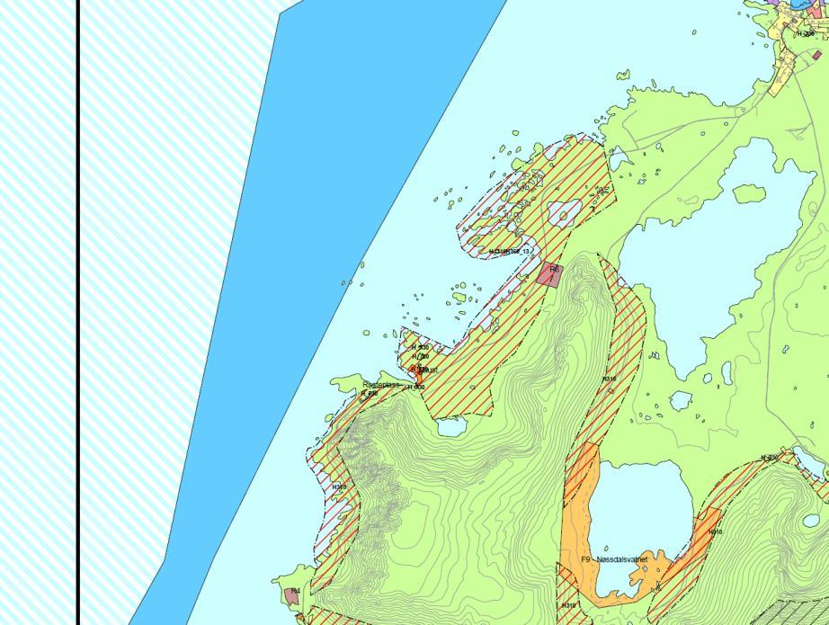 Ligger innenfor LNFR med hensynssone for militær virksomhet (skytefelt- rakett test), ras og skredfare og