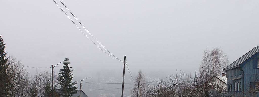 kjørerutene til og fra uttaket langs landbruksjord eller skog, noe som betyr at