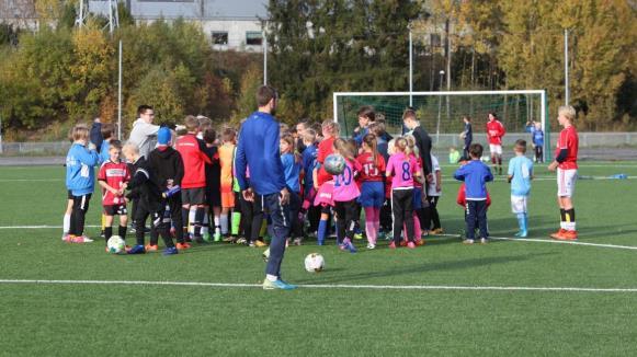 Søk om å få Engaland! Søknad kan kun leveres av ledelsen i din klubb! Gå inn på www.vif-fotball.