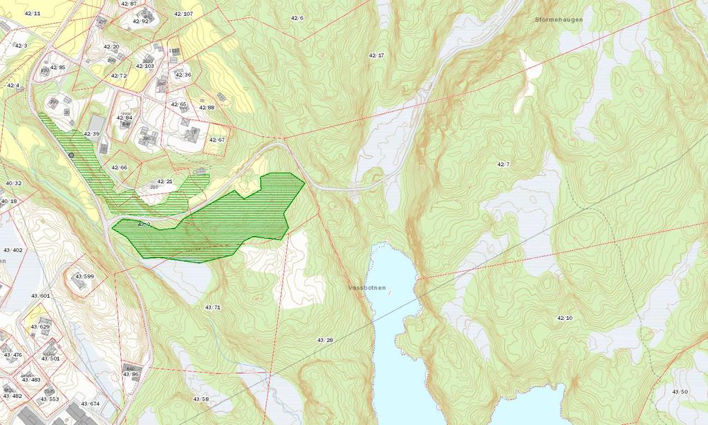 Gnr 42 Bnr 17 mfl, Austevoll kommune Side 15 av 24 Figur 5-8 Kartutsnitt som syner dei to områda med naturtype Rik edellauvskog og ein punktregistrering av raudlistearten liten ramsløkflue (grå