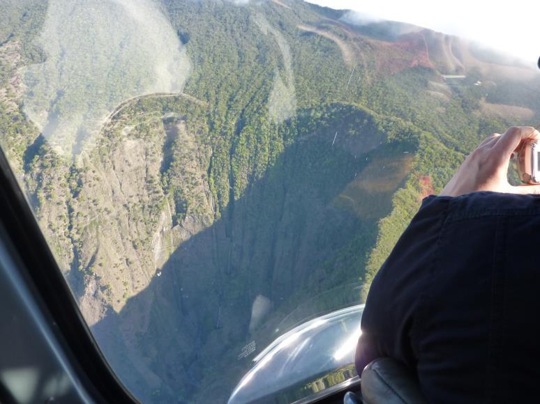 Bakgrunn og begrunnelse Helikopterperspektivet Sett prosjektet inn i en større sammenheng - bring leseren inn i feltet Hvilke utfordringer eller