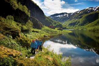 Turtagrø, Hurrungane / Jotunheimen Aurlandsdalen Den vidgjetne og sagomsuste Aurlandsdalen er ein av dei gamle ferdselsvegane mellom aust- og vestlandet.