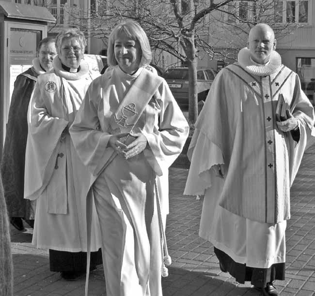 Frá setningu prestastefnu 2011. Frá v.: Karl Sigurbjörnsson, Anna Sigríður Pálsdóttir, Ásdís Blöndal og Hjálmar Jónsson málstað sem þjóðkirkjan stendur fyrir, fagnaðarerindið, bæn og trú.